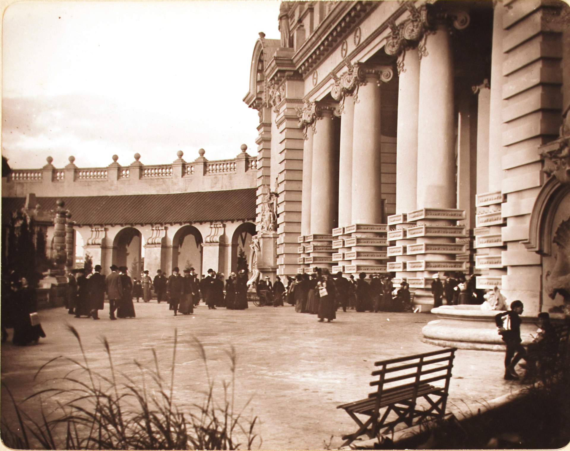 U.S. Government Exhibit Promenade