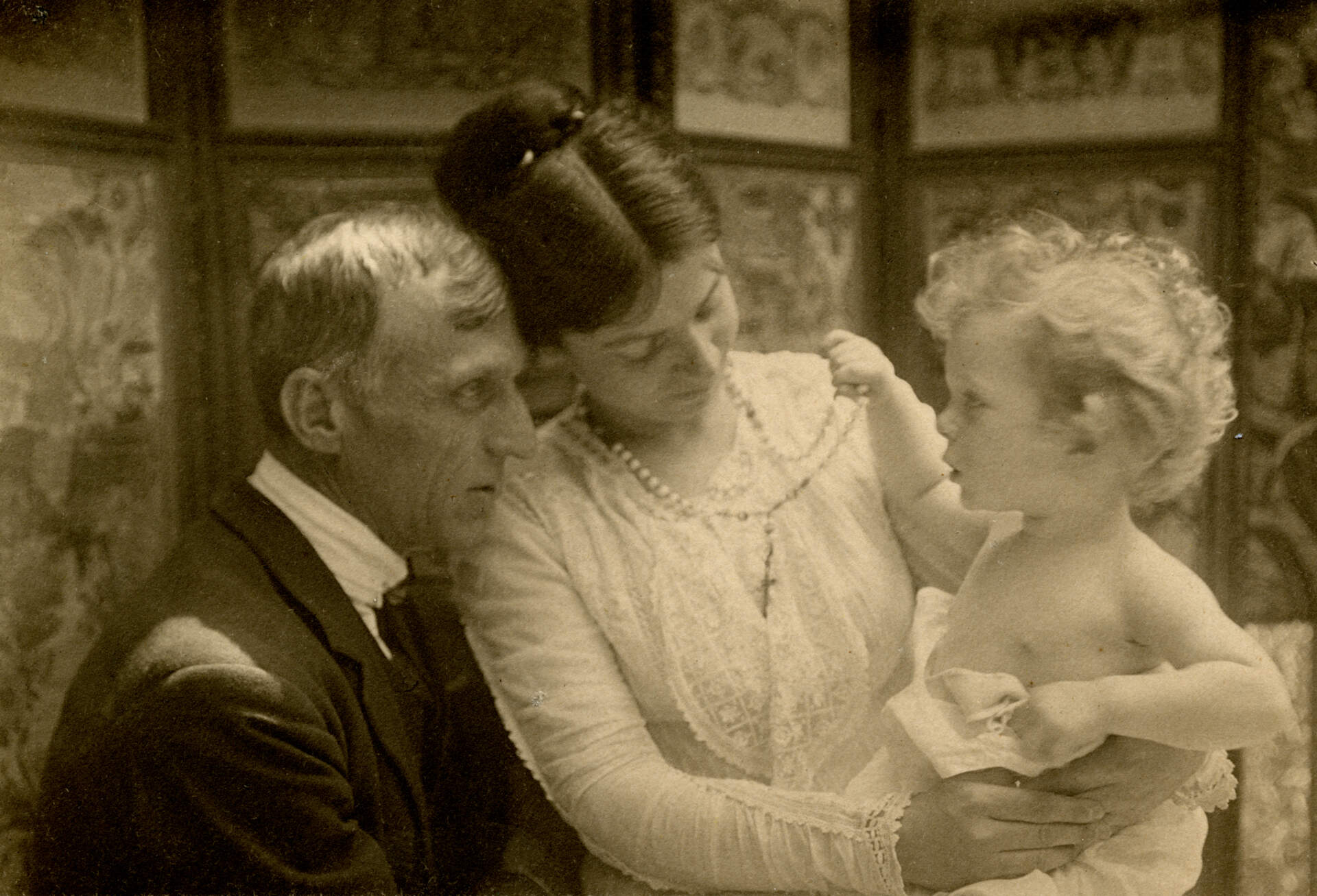 Mr. George Cary, Mrs. Cary and George Cary II