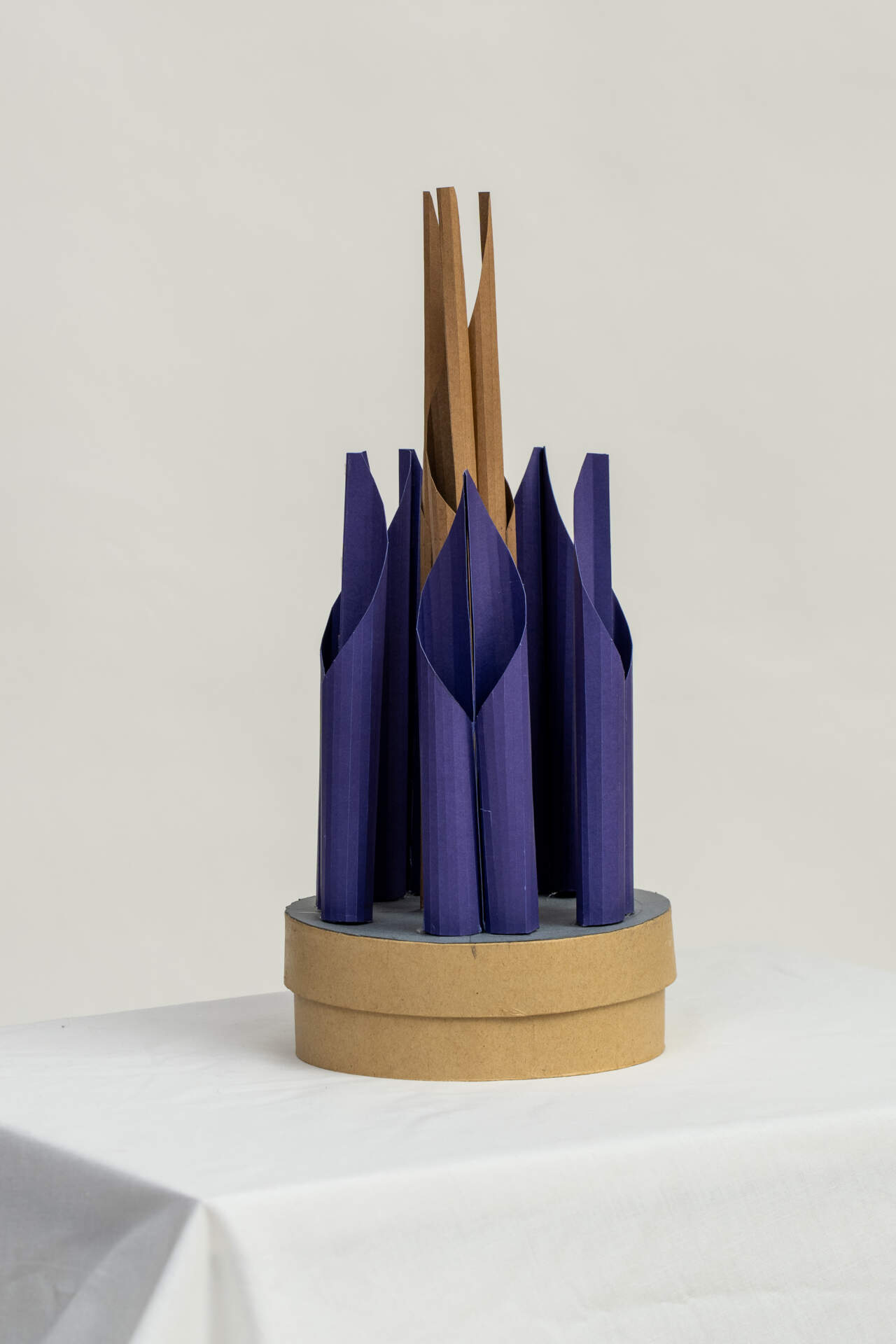 Tops Unity Sculpture Paper Maquette