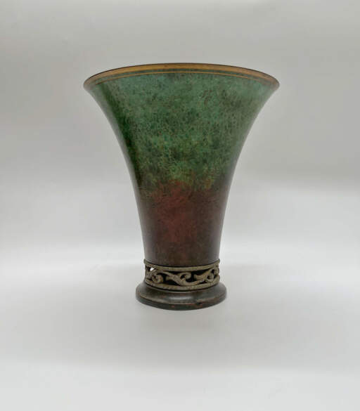 Vinework Pedestal Tulip Vase