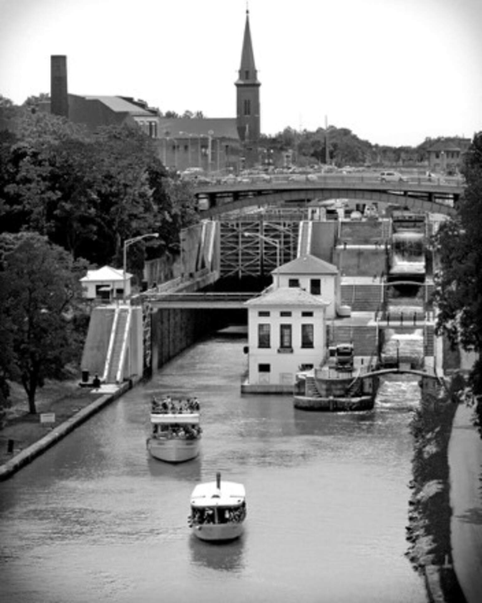 Leaving Lock 34, Lockport, NY