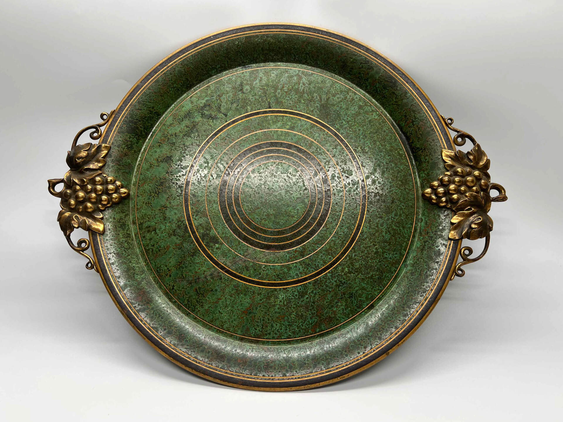 Grape Pattern Tray