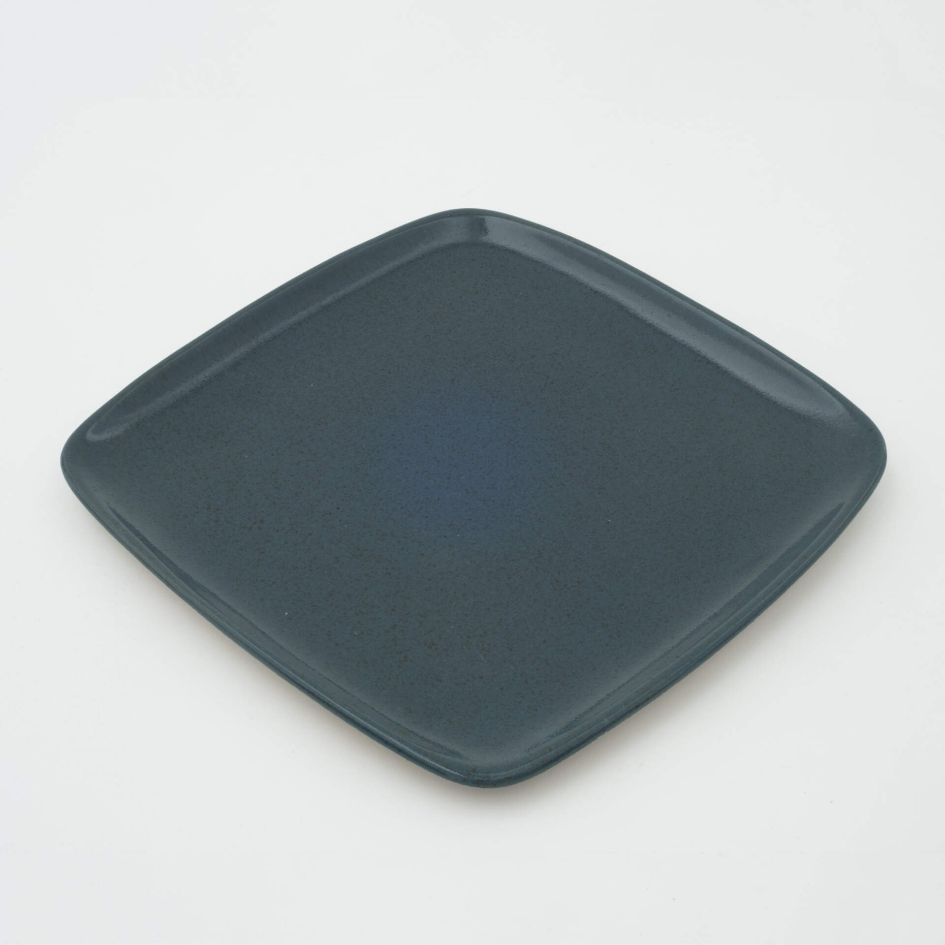 Square dinner plate, Design #31