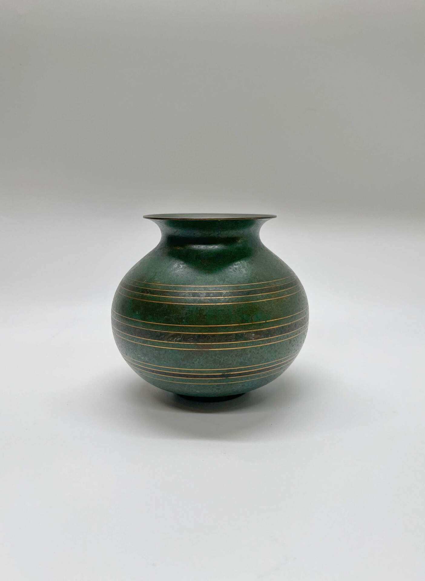 Fluted Bulbous Vase #1043