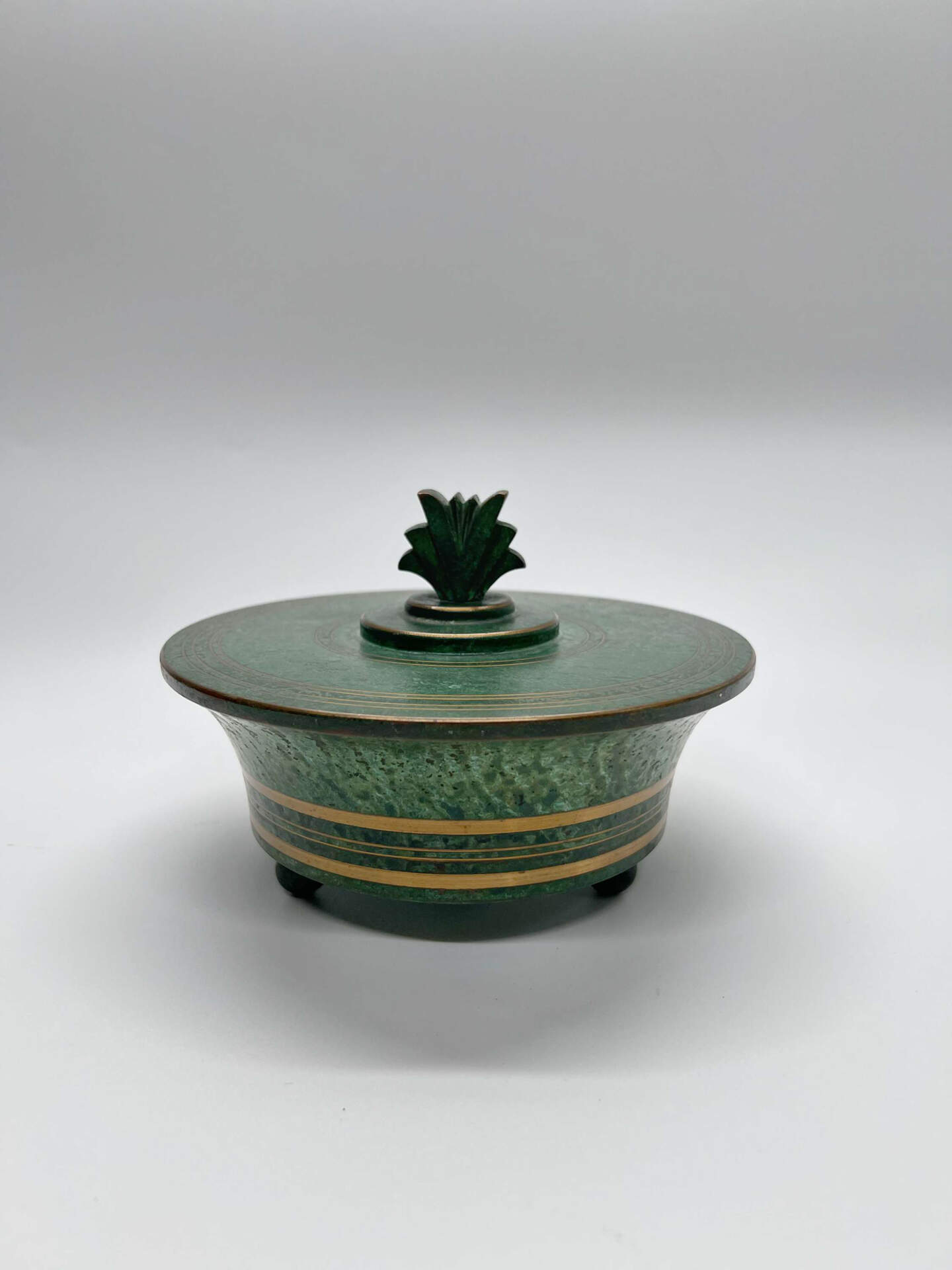 Footed Bowl Covered with Polished Interior #1039