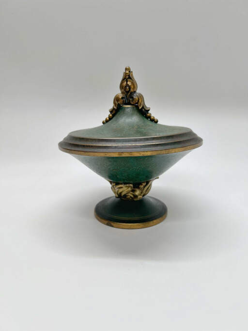 Foliage Standing Proud Candy Dish