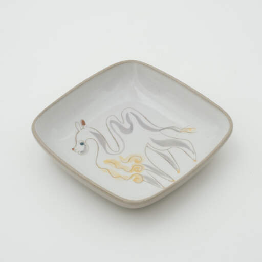Camel from Menagerie squared shallow dish, Design #27