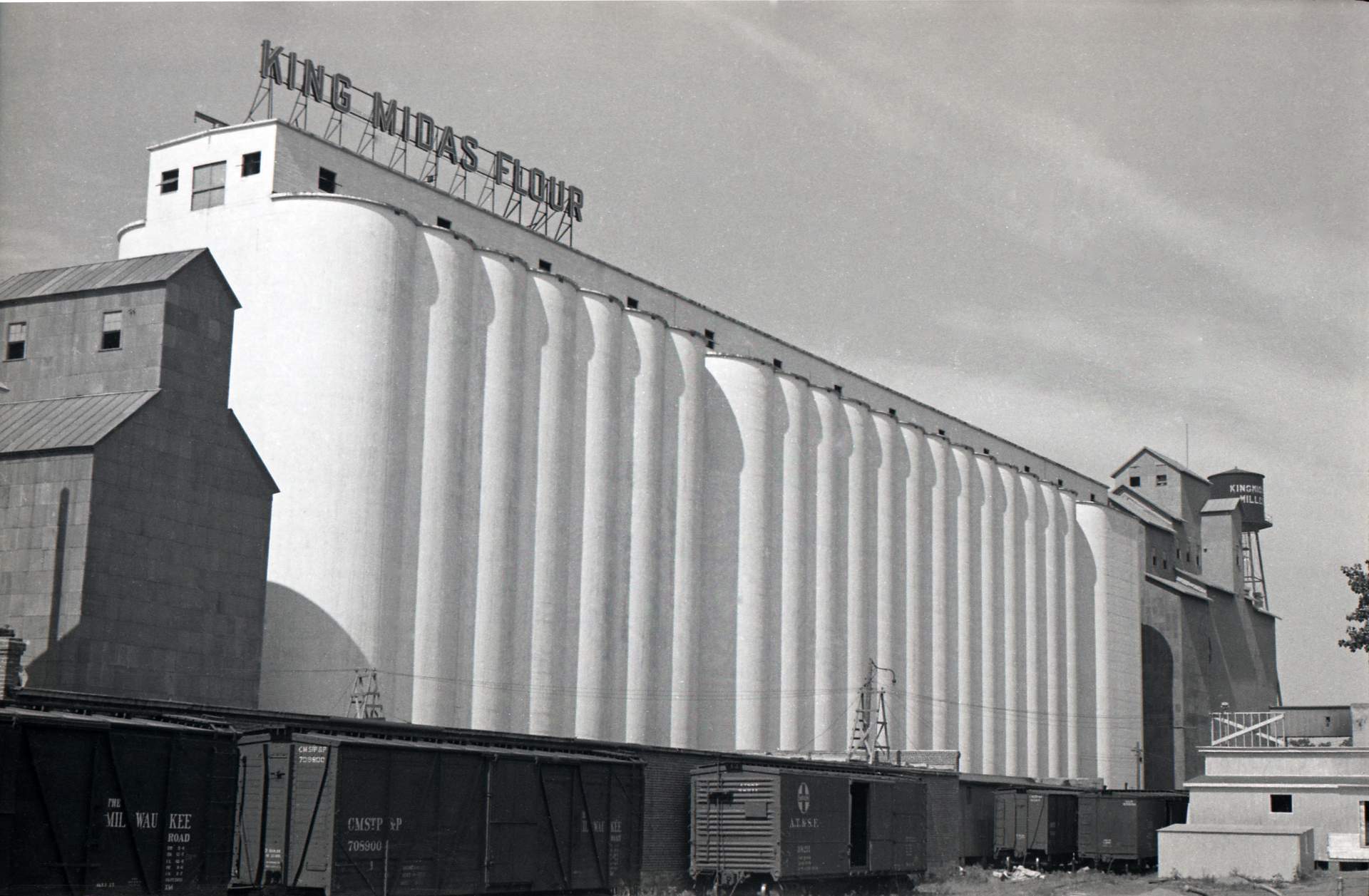 Untitled photographic negative (King Midas Flour Grain Elevator)